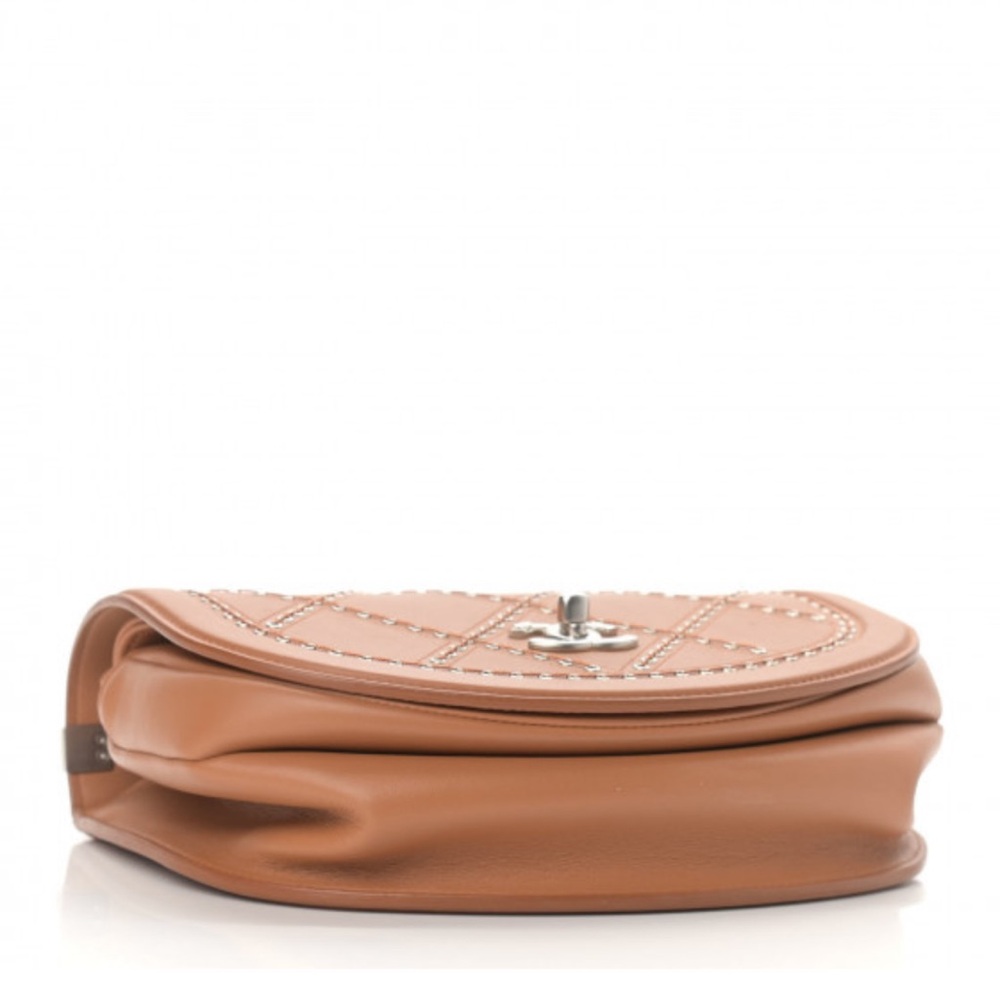 Chanel Tan Coco Eyelets Quilted Lambskin Crossbody Bag with Chain Strap - Picture 4 of 10